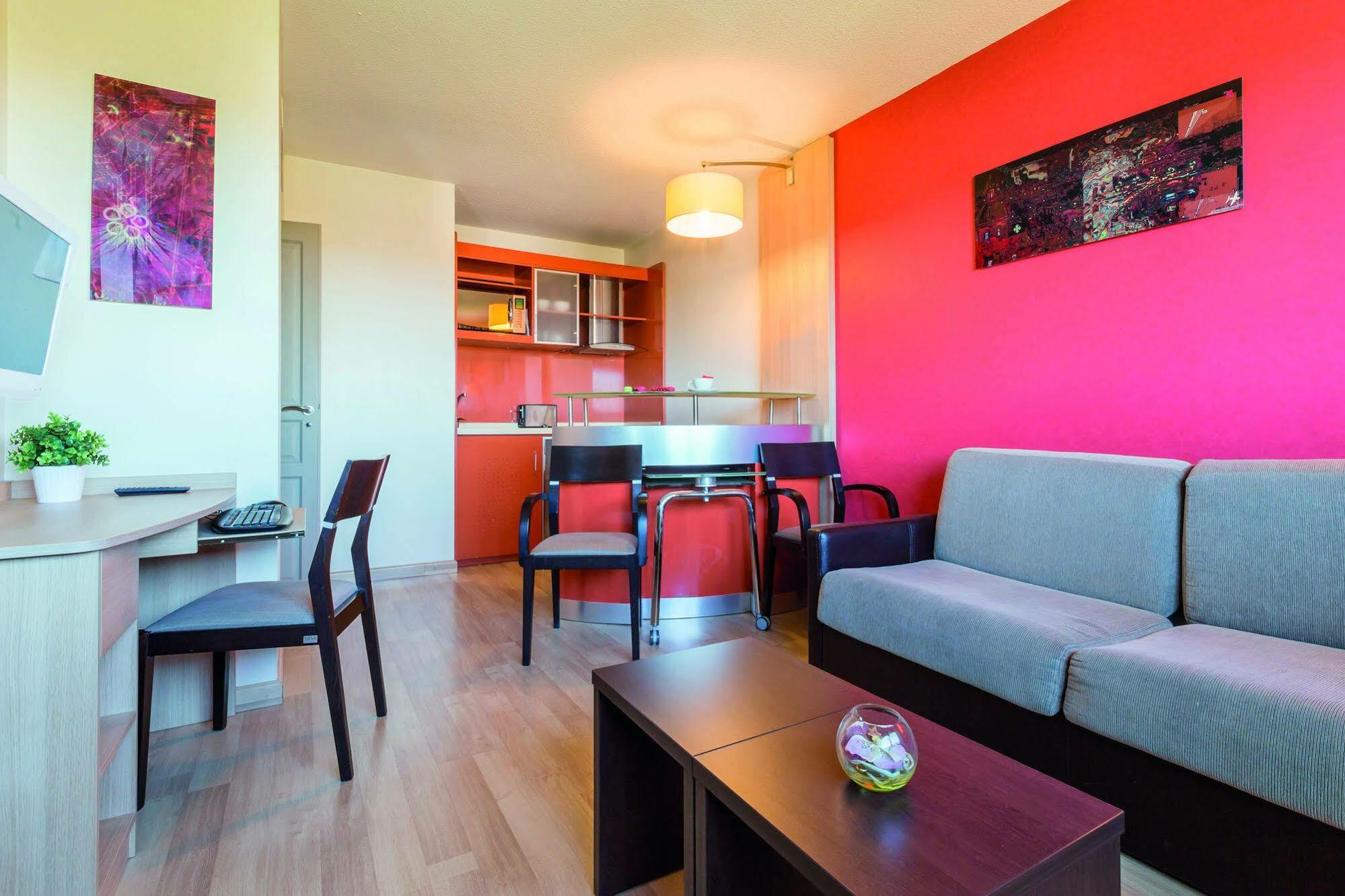 Clarion Aparthotel Toulouse Blagnac Airport Buitenkant foto